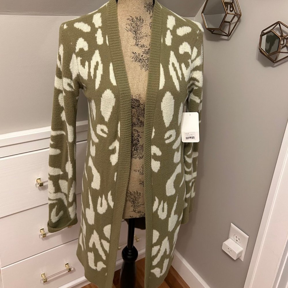 Hem and Thread open front cardigan sweater animal print Olive Green size S NEW